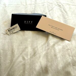 Diff Lenox rimless round aviator sunglasses.